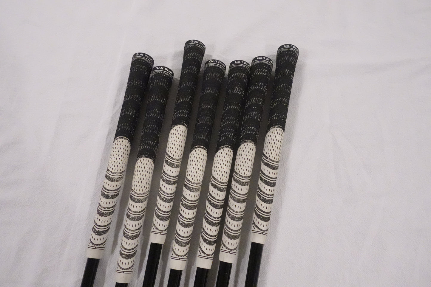 Taylormade P770/P7CB 24' Combo Iron Set 4-PW - Right Handed - Stiff
