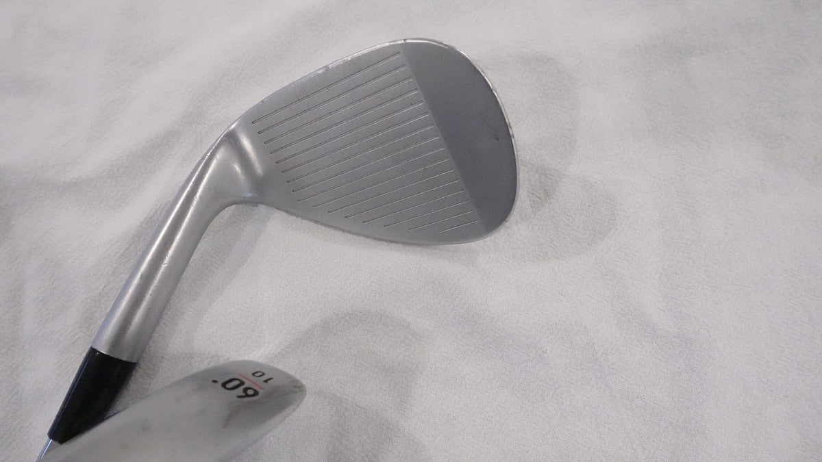 Nike SV Tour 56和60度挖起杆 - 右手 - 硬杆身